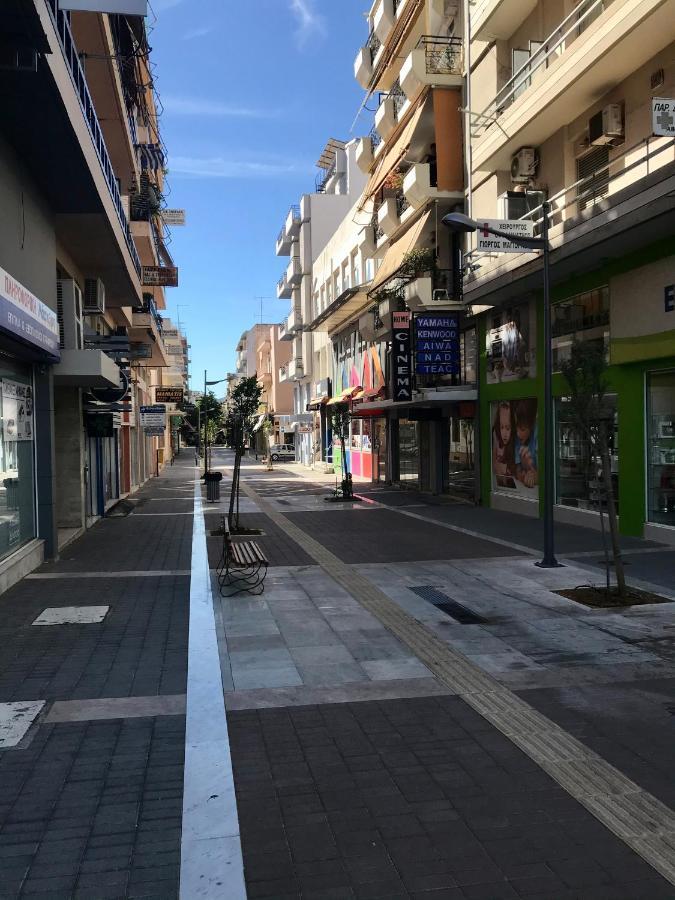 Central Kalamata Cozy Apartment Экстерьер фото