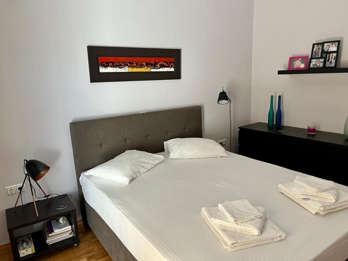 Central Kalamata Cozy Apartment Экстерьер фото