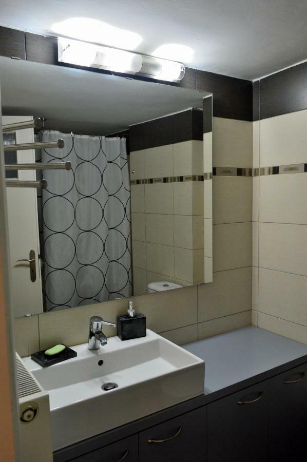 Central Kalamata Cozy Apartment Экстерьер фото