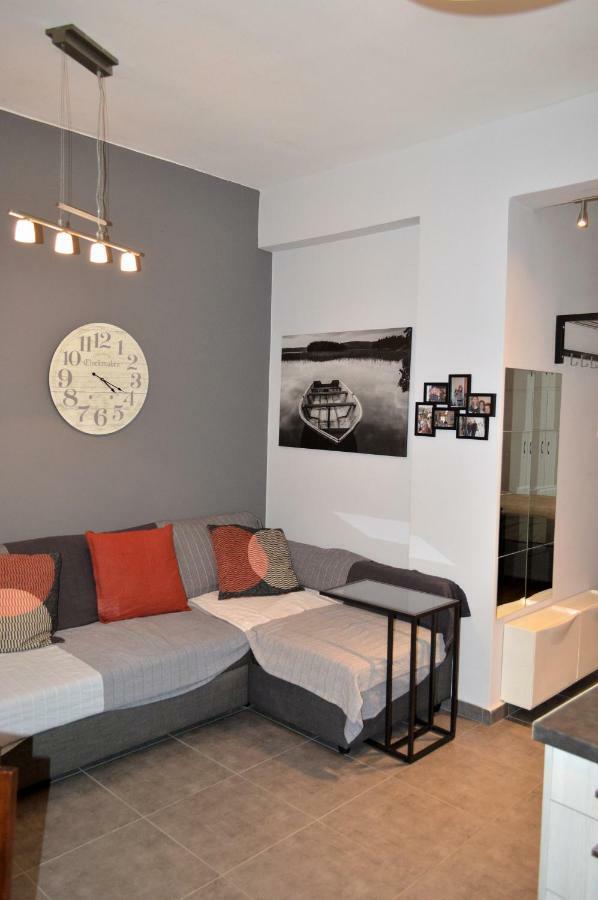 Central Kalamata Cozy Apartment Экстерьер фото
